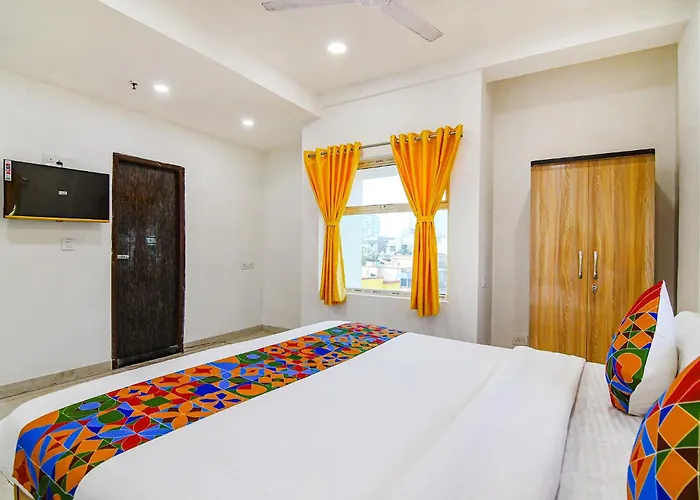 Fabhotel Grand Hazra Inn - Nr Ballygunge Station