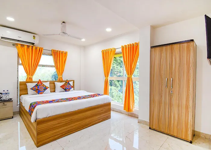 Fabhotel Grand Hazra Inn - Nr Ballygunge Station