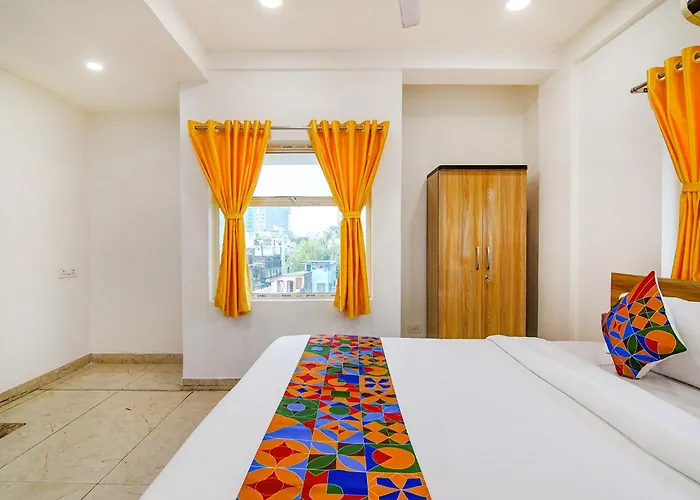 Fabhotel Grand Hazra Inn - Nr Ballygunge Station