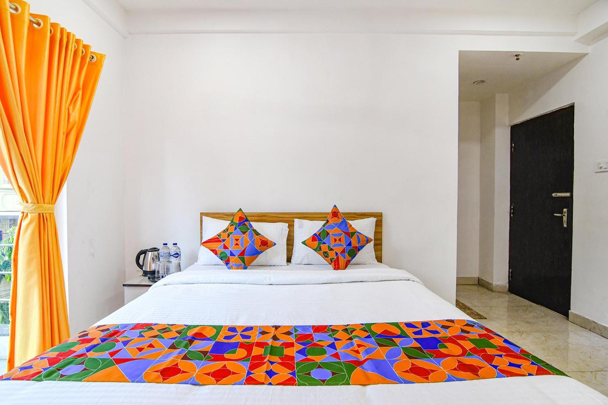 Hotel Fabhotel Grand Hazra Inn - Nr Ballygunge Station