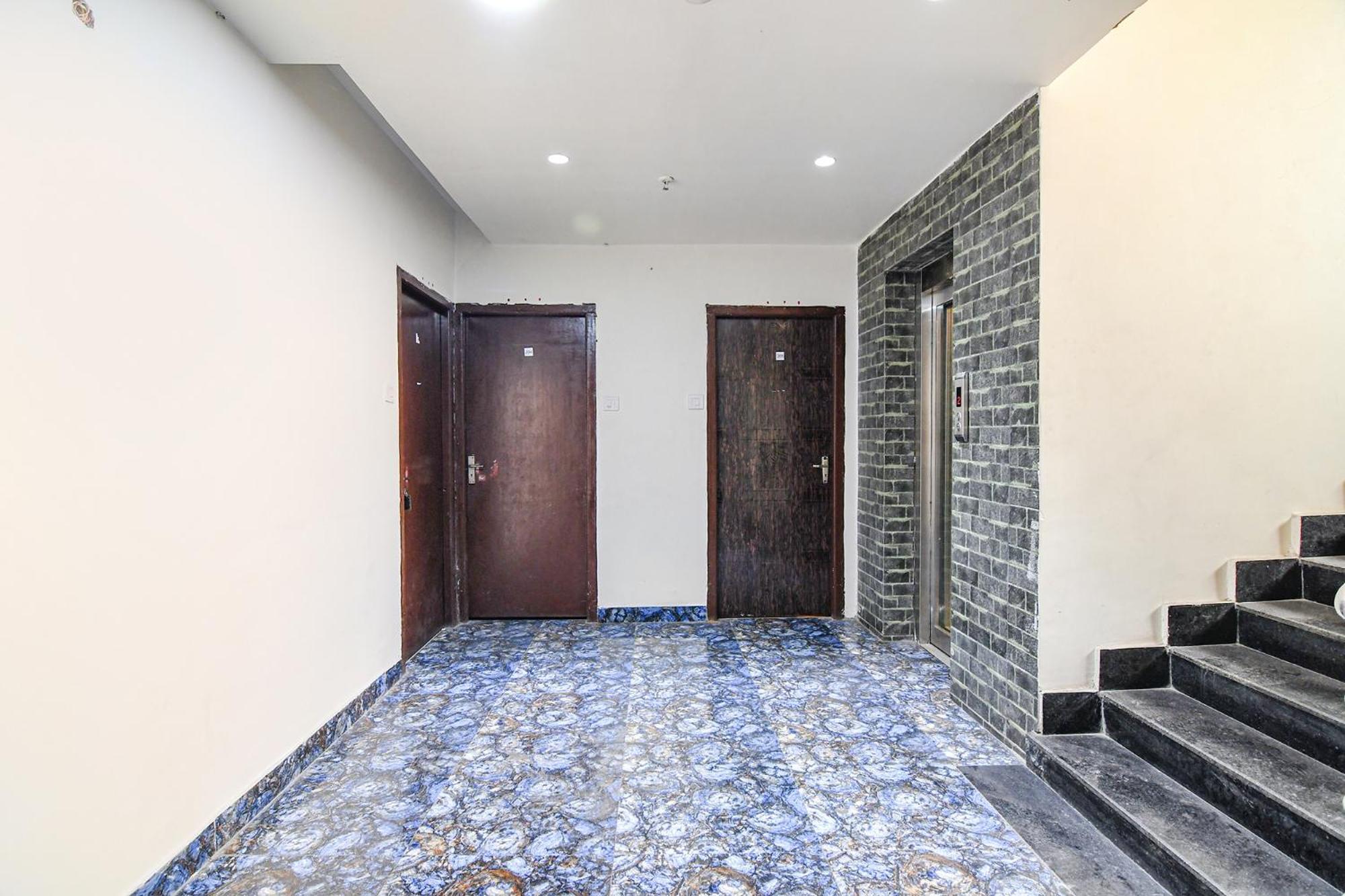 Fabhotel Grand Hazra Inn - Nr Ballygunge Station Hotel 3*