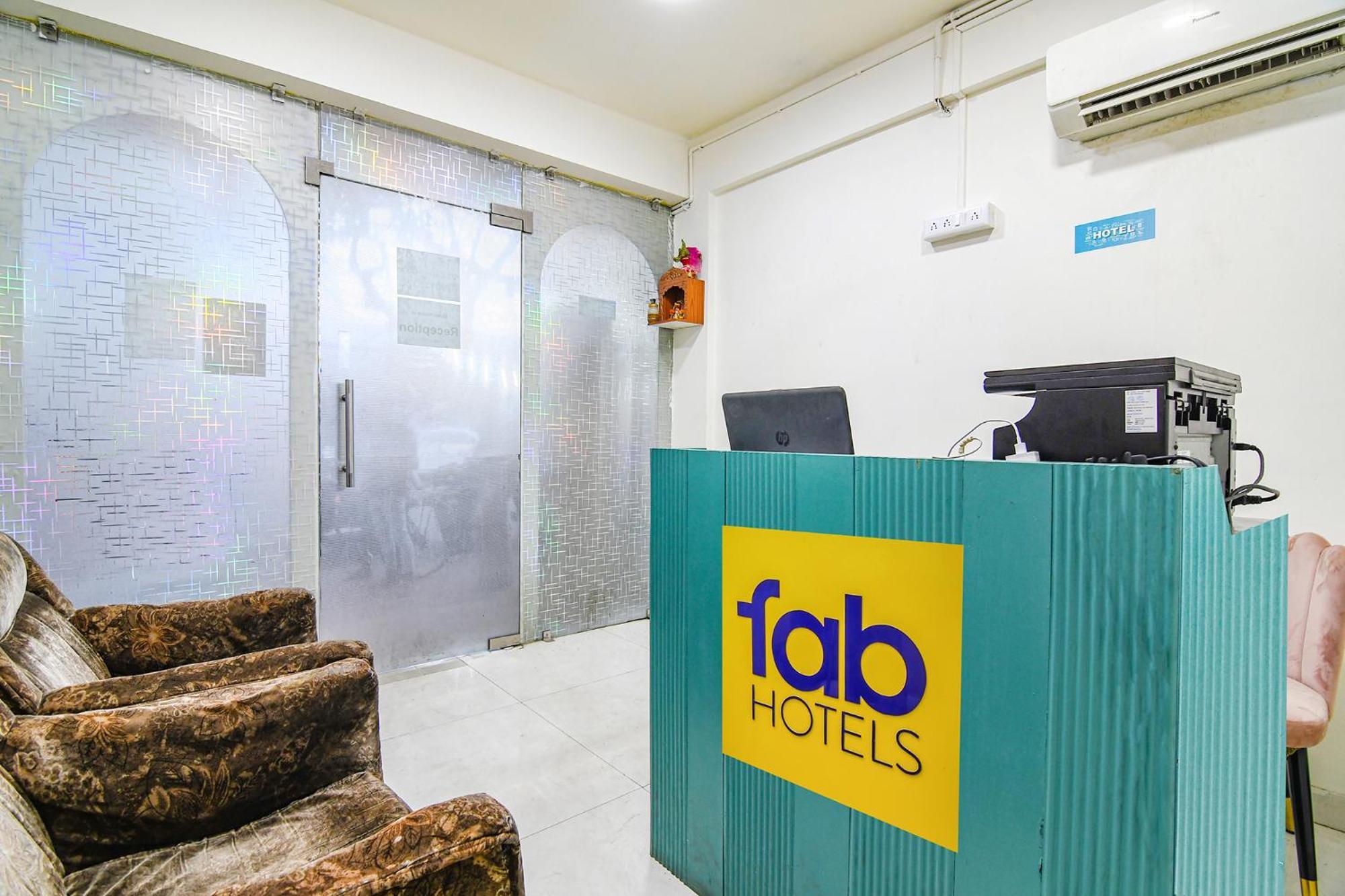 Hotel Fabhotel Grand Hazra Inn - Nr Ballygunge Station