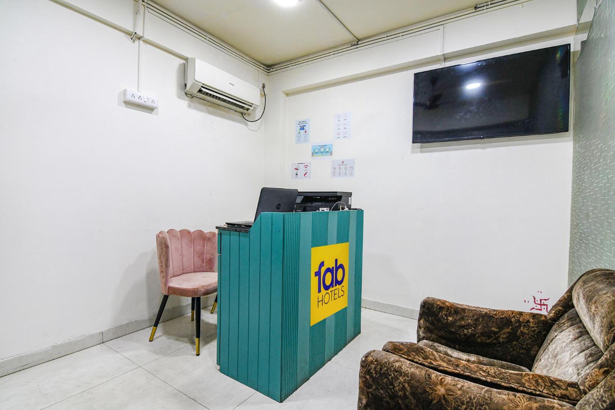 Fabhotel Grand Hazra Inn - Nr Ballygunge Station